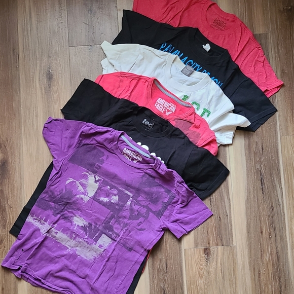 Various graphic T-shirts Lot - Picture 3 of 6